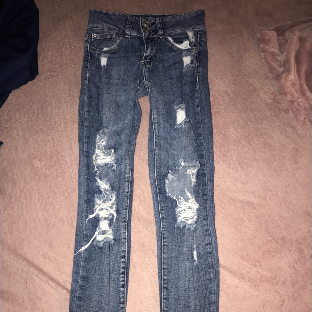 ripped skinny jeans